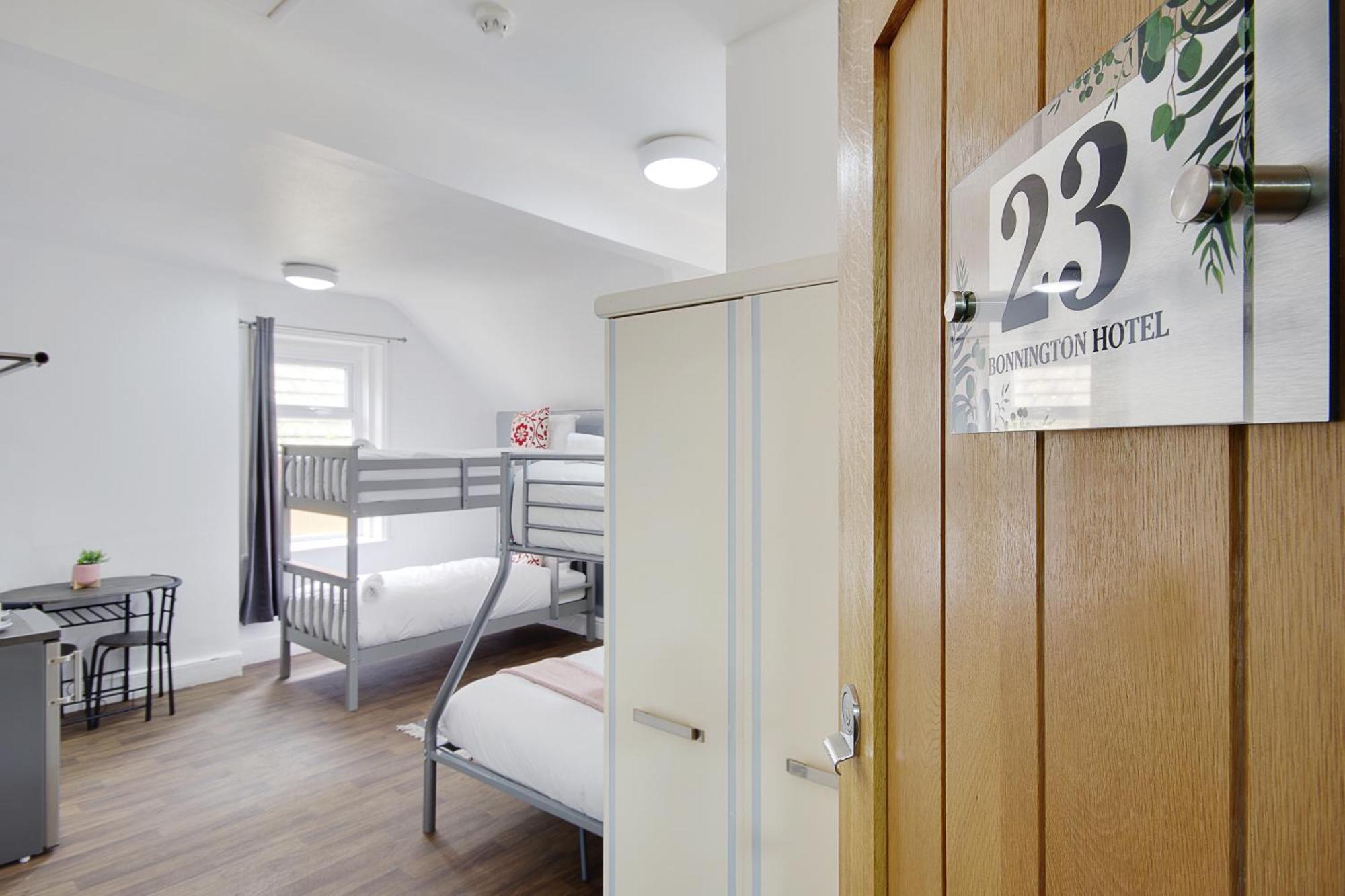 Azure Beach Hotel Bournemouth Ngoại thất bức ảnh