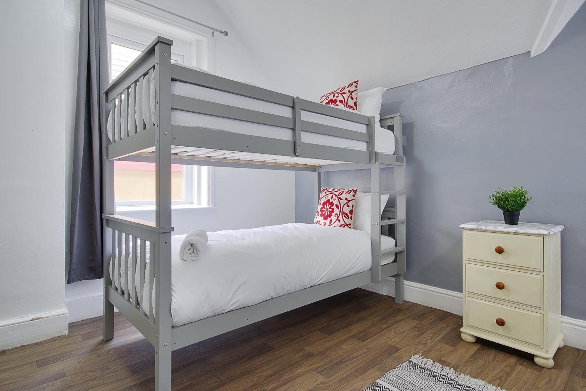Azure Beach Hotel Bournemouth Ngoại thất bức ảnh
