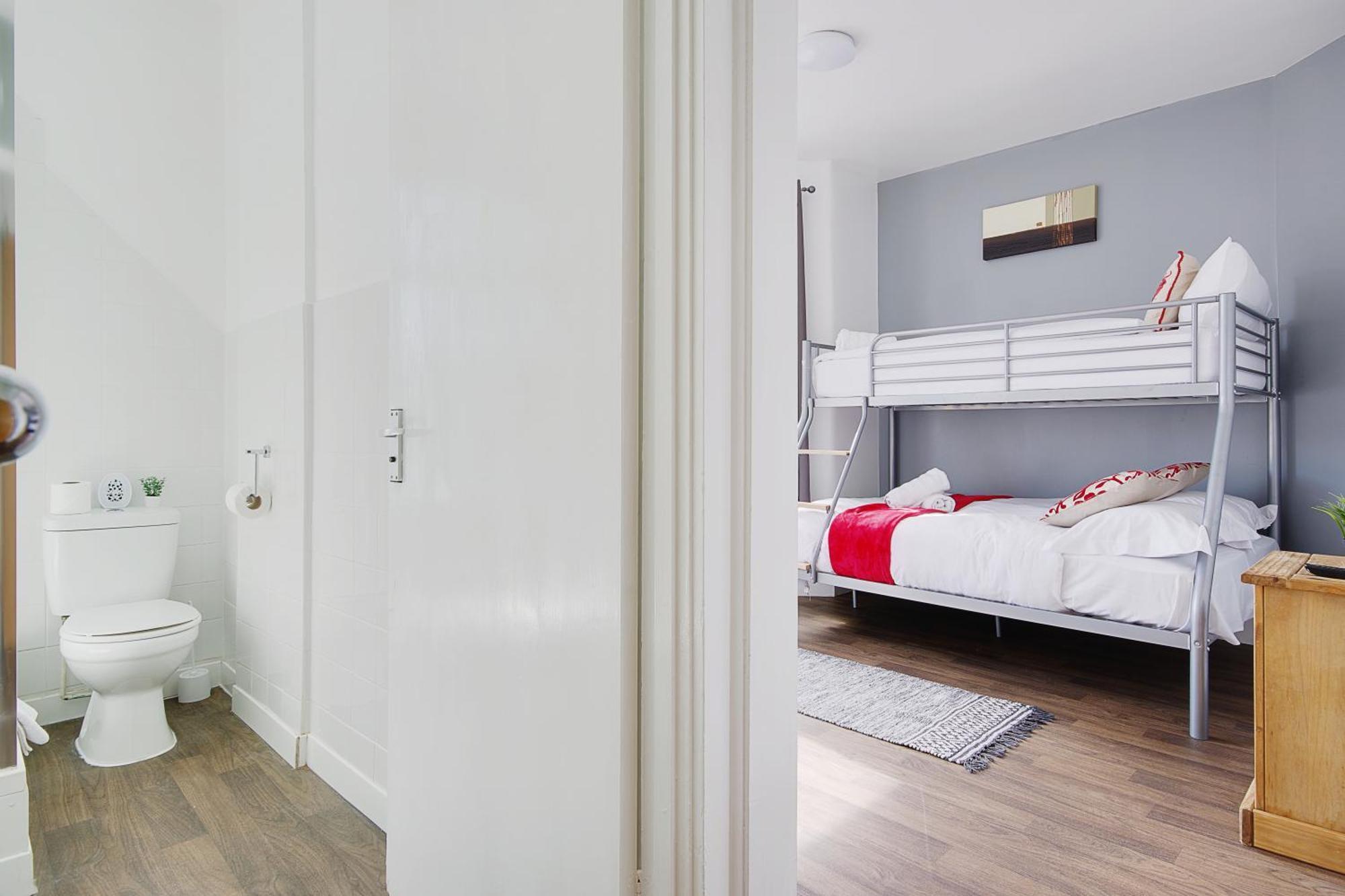 Azure Beach Hotel Bournemouth Ngoại thất bức ảnh