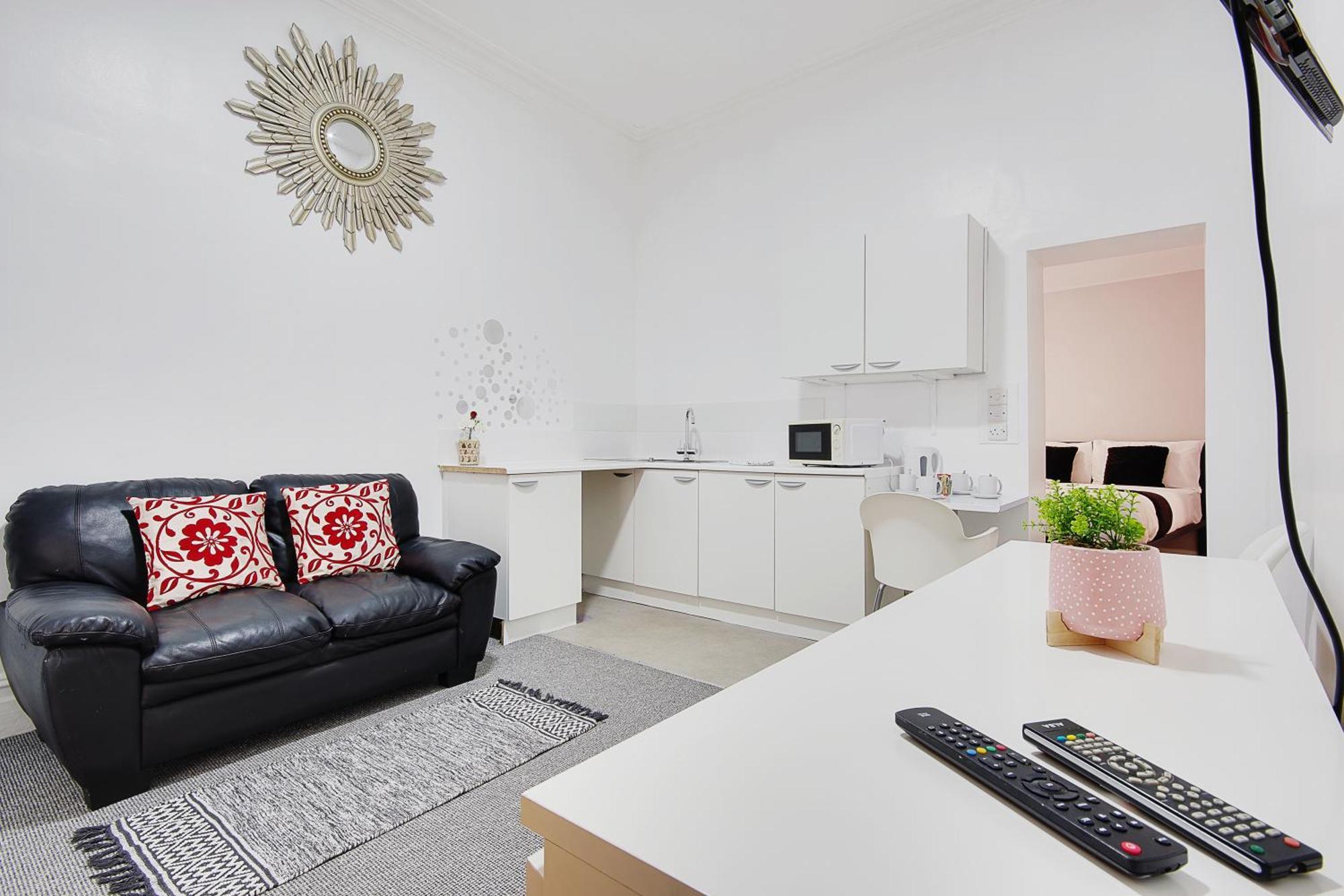 Azure Beach Hotel Bournemouth Ngoại thất bức ảnh