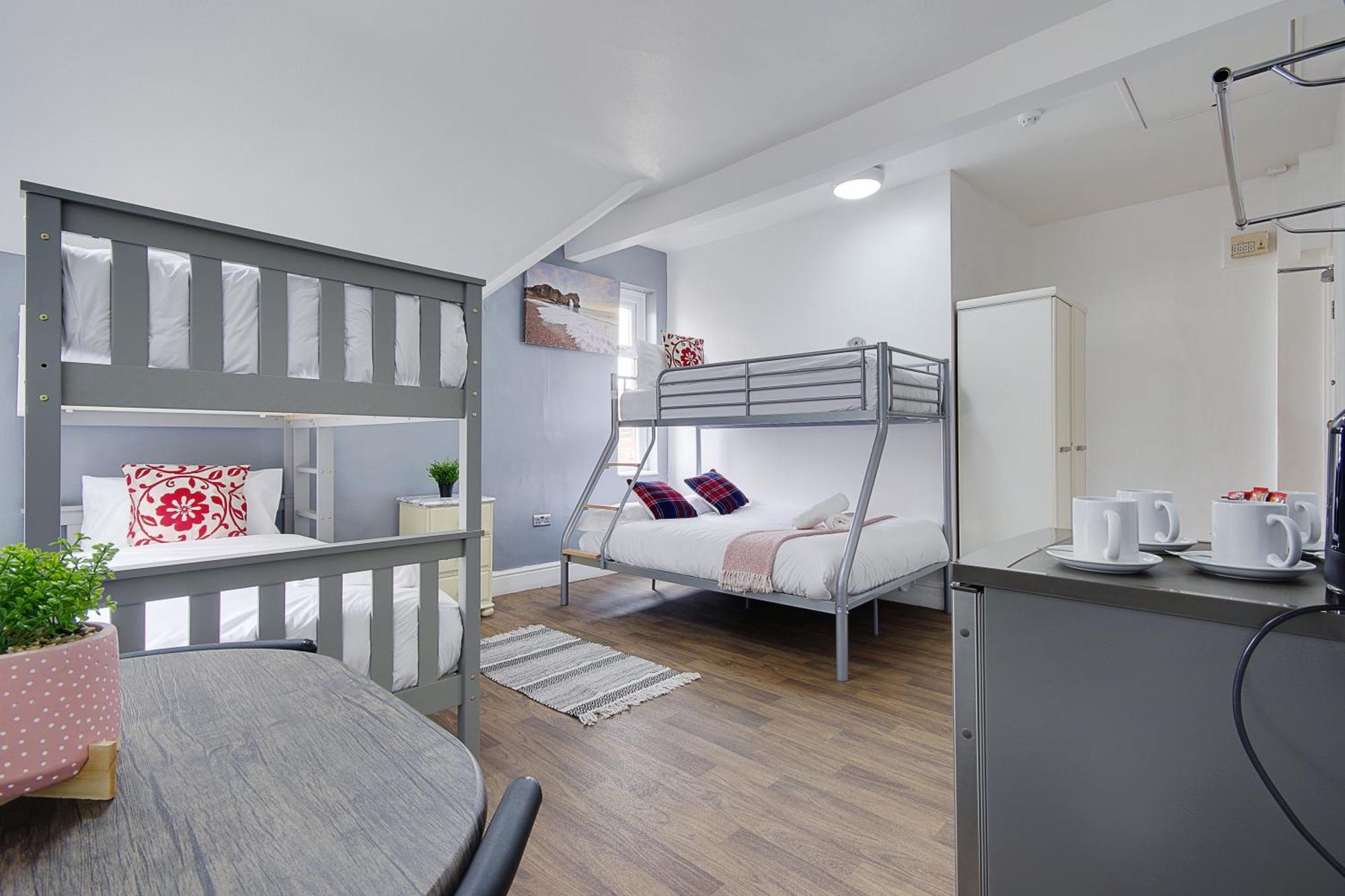 Azure Beach Hotel Bournemouth Ngoại thất bức ảnh