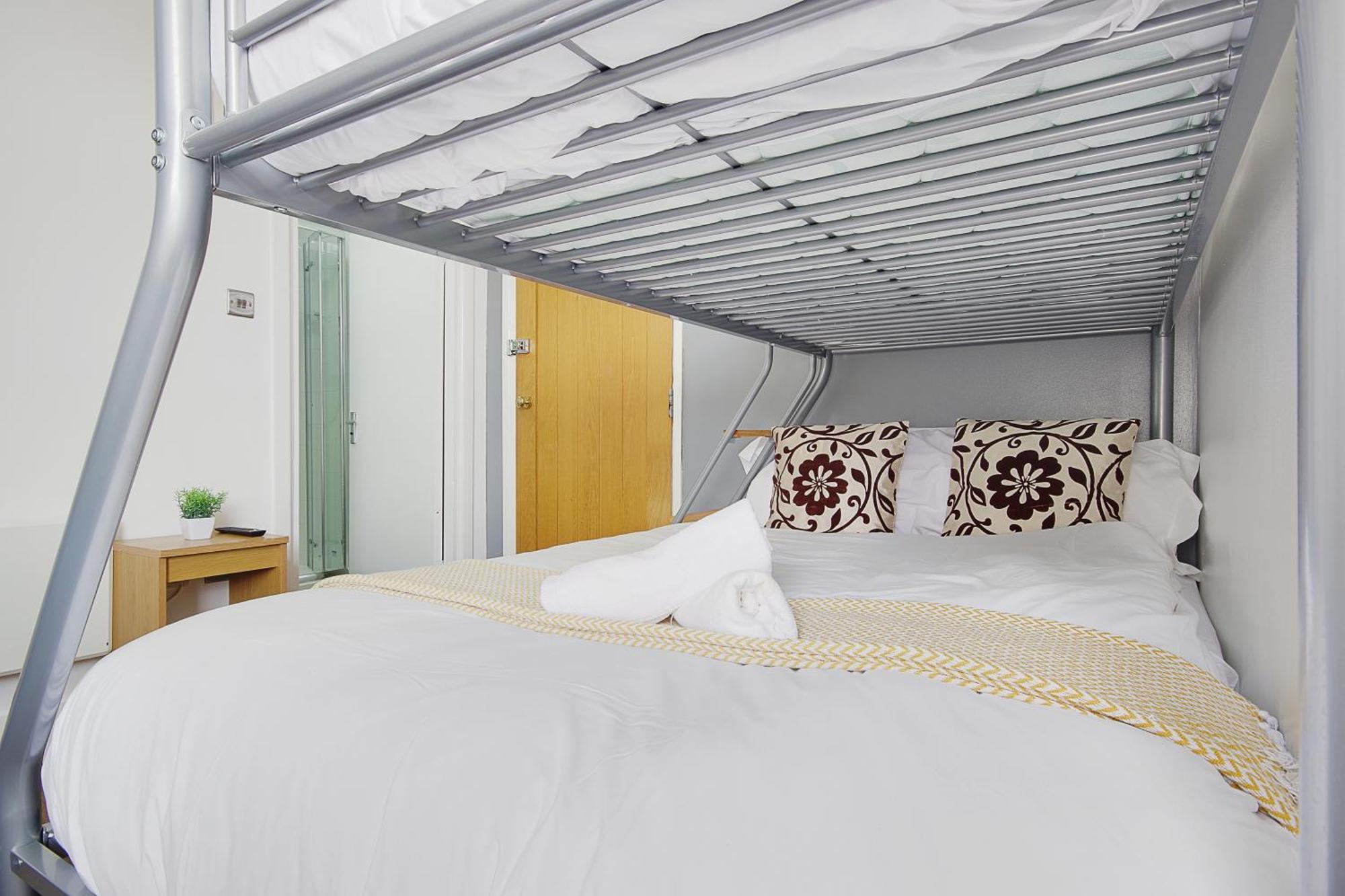 Azure Beach Hotel Bournemouth Ngoại thất bức ảnh