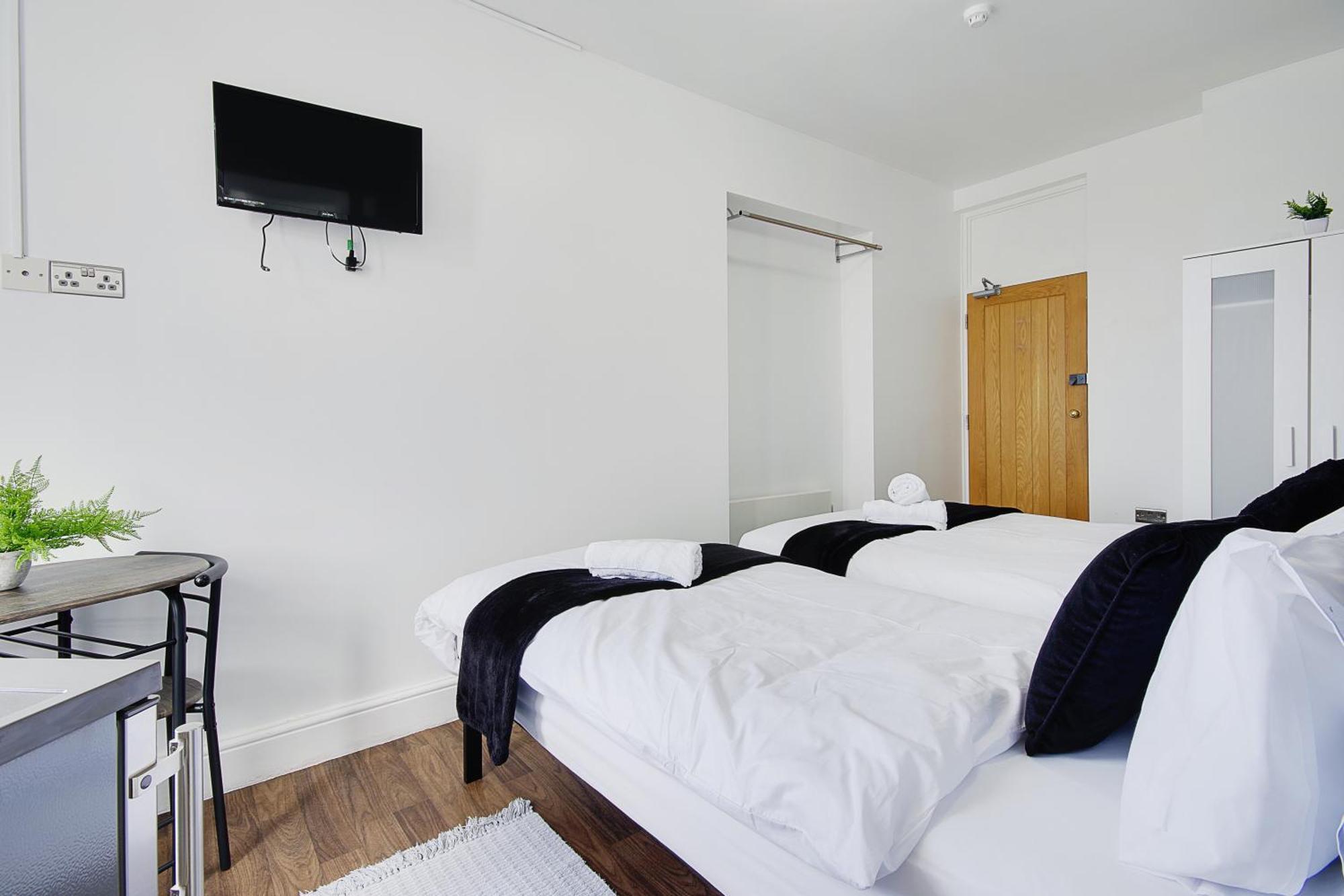 Azure Beach Hotel Bournemouth Ngoại thất bức ảnh