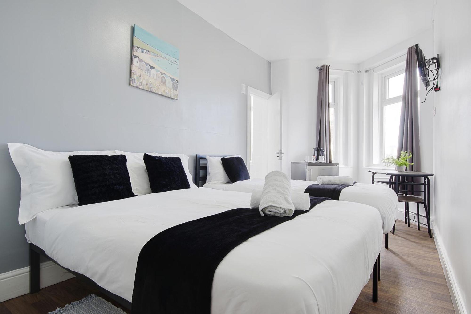 Azure Beach Hotel Bournemouth Ngoại thất bức ảnh