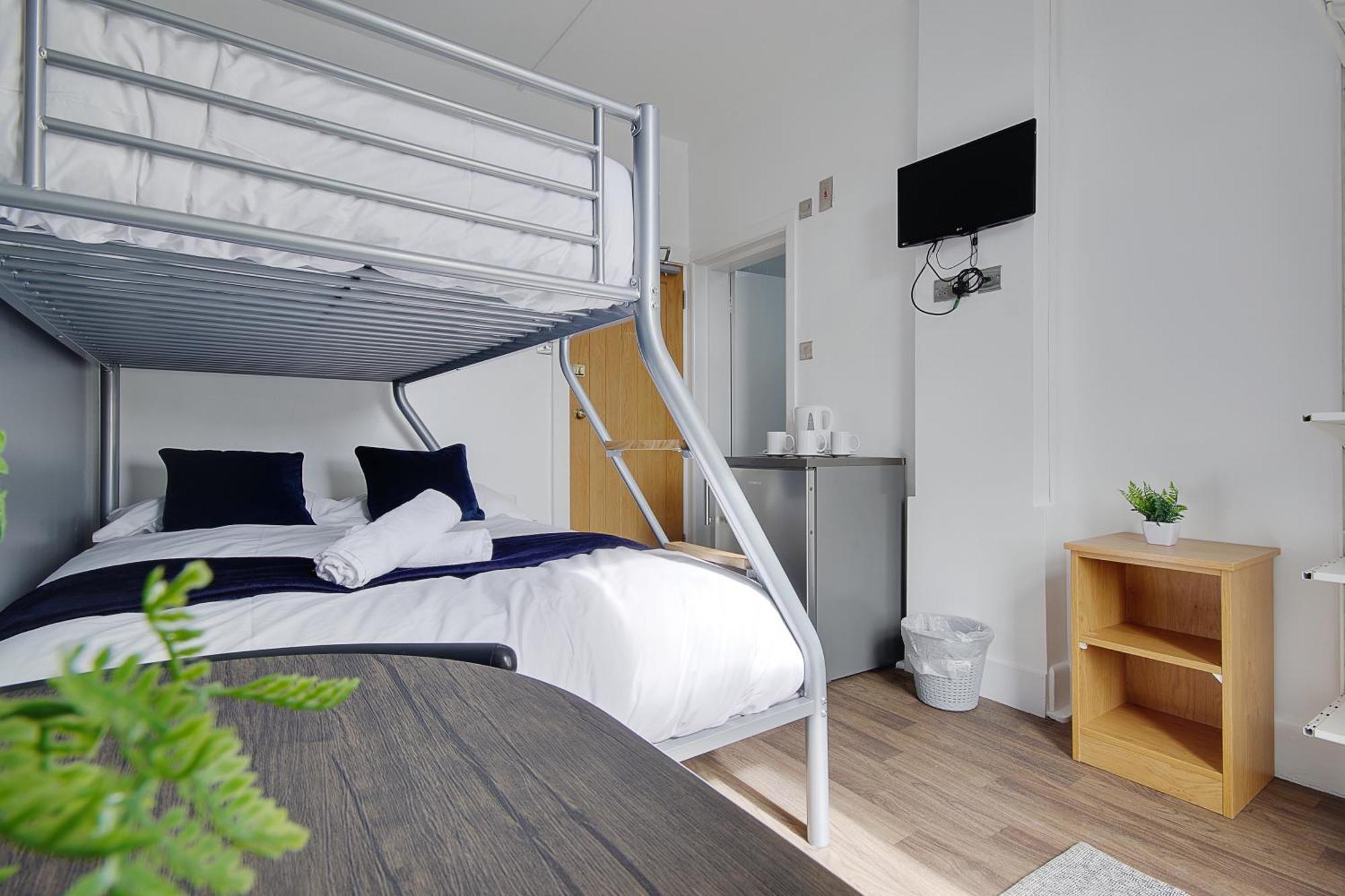Azure Beach Hotel Bournemouth Ngoại thất bức ảnh