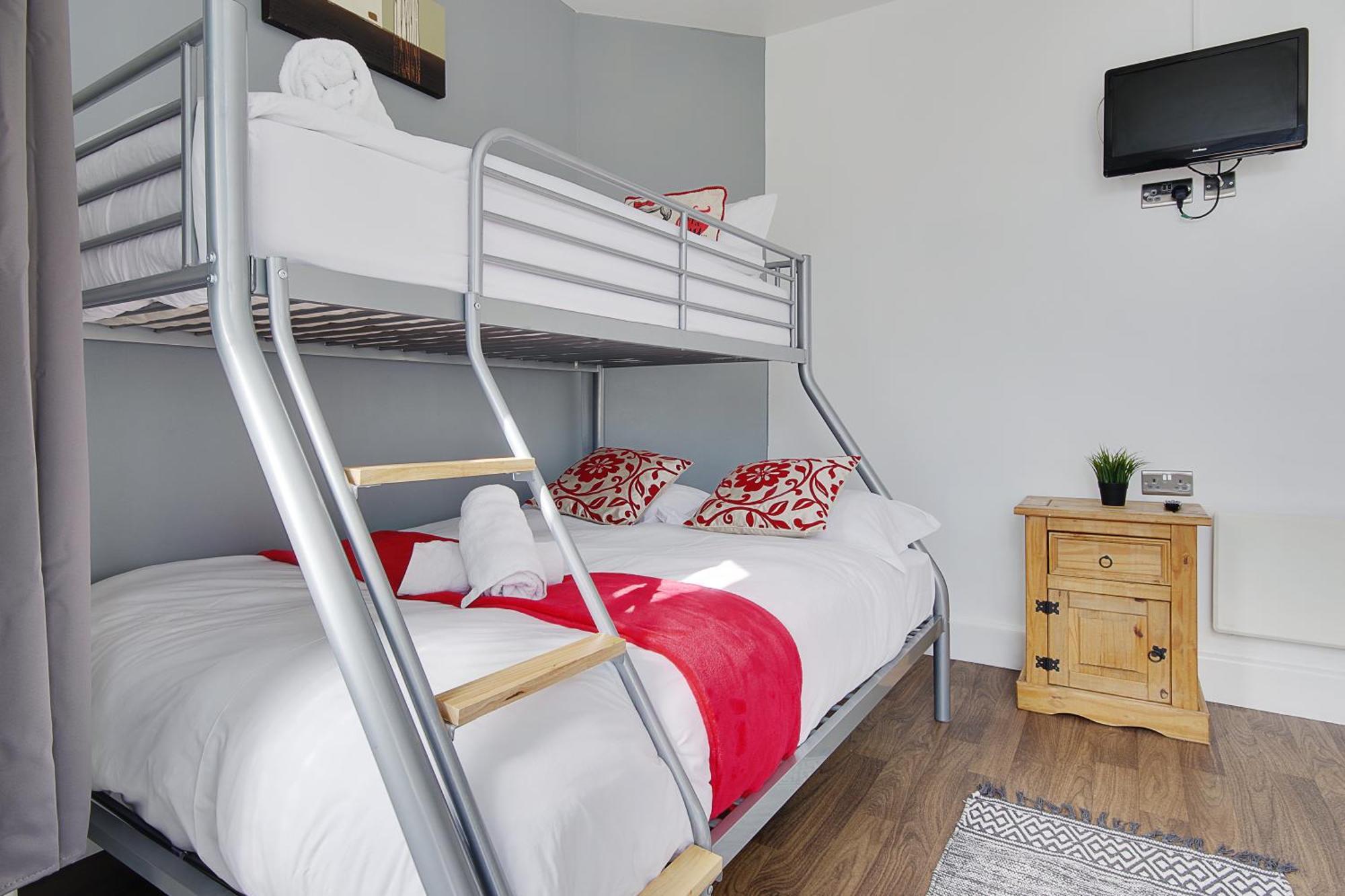 Azure Beach Hotel Bournemouth Ngoại thất bức ảnh