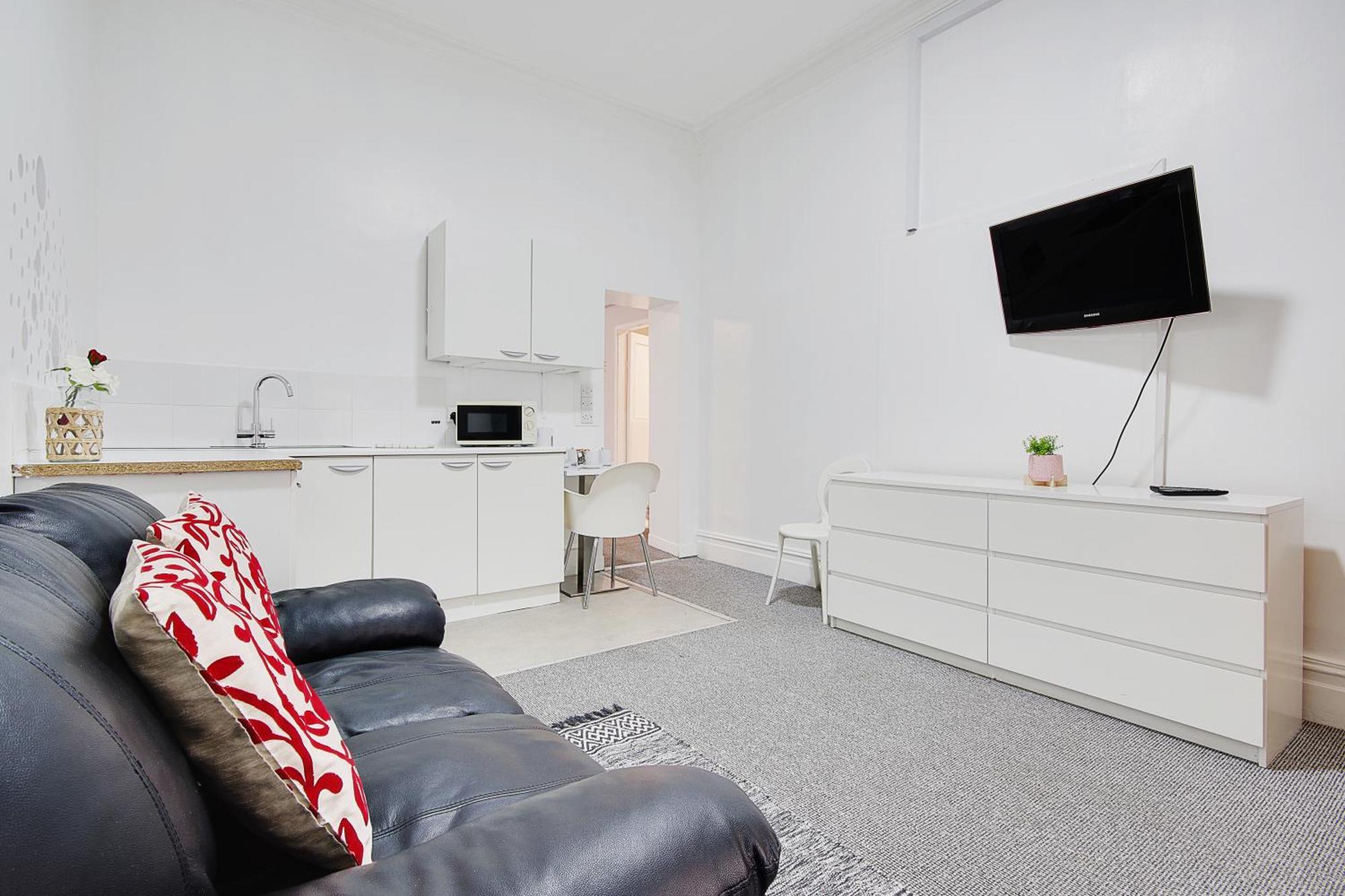 Azure Beach Hotel Bournemouth Ngoại thất bức ảnh