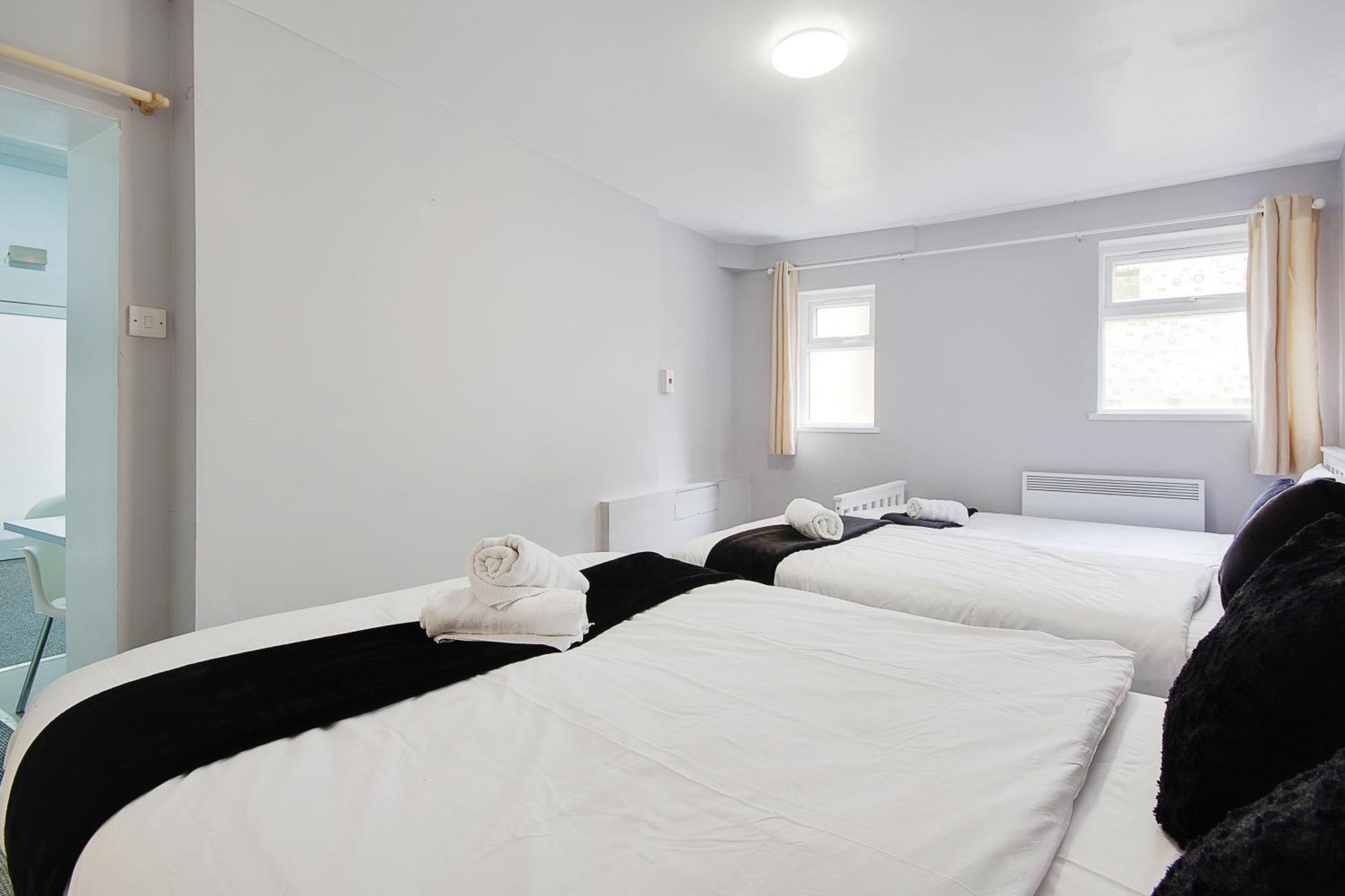 Azure Beach Hotel Bournemouth Ngoại thất bức ảnh